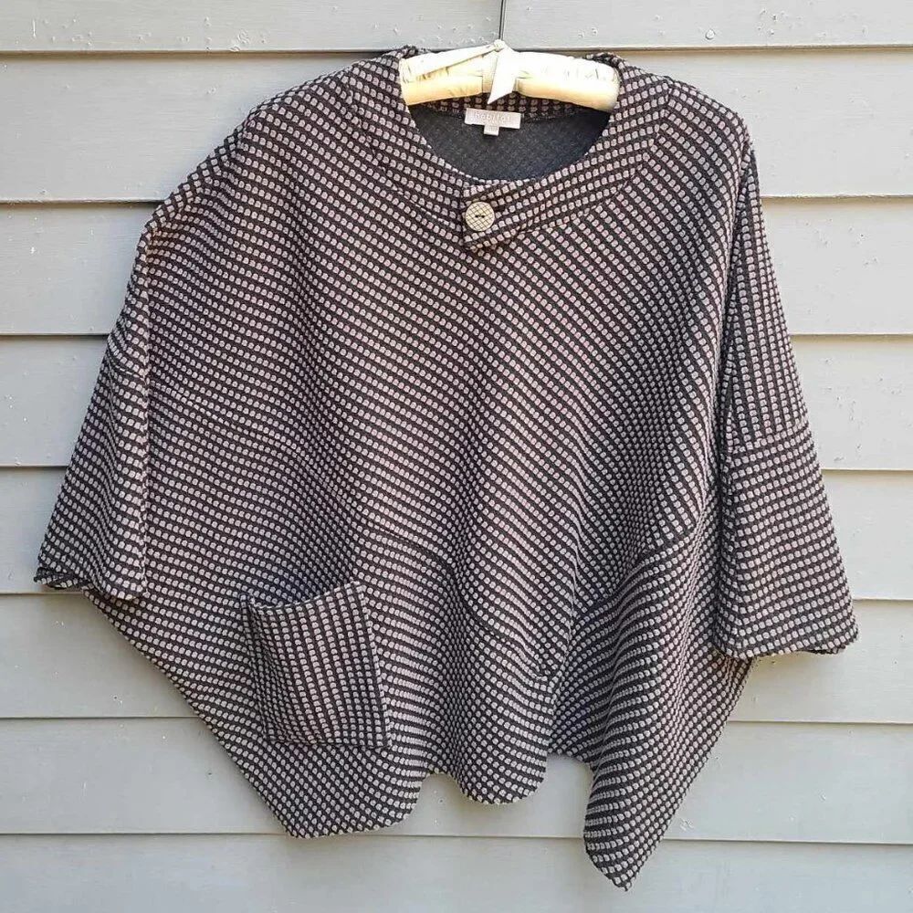 Habitat Black Gray Knit Poncho Sweater size Large
